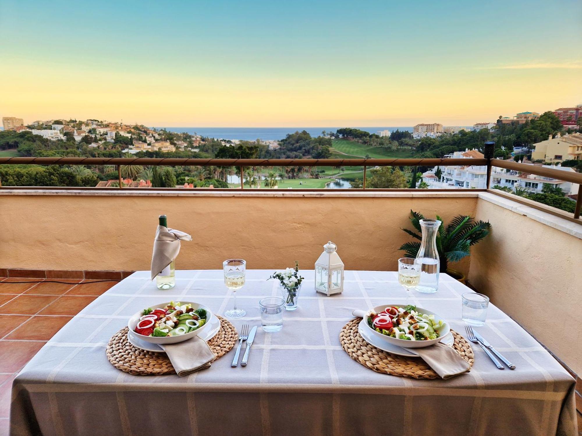 Penthouse Benalvistas Torregolf Seaview Apartment Benalmadena Ngoại thất bức ảnh